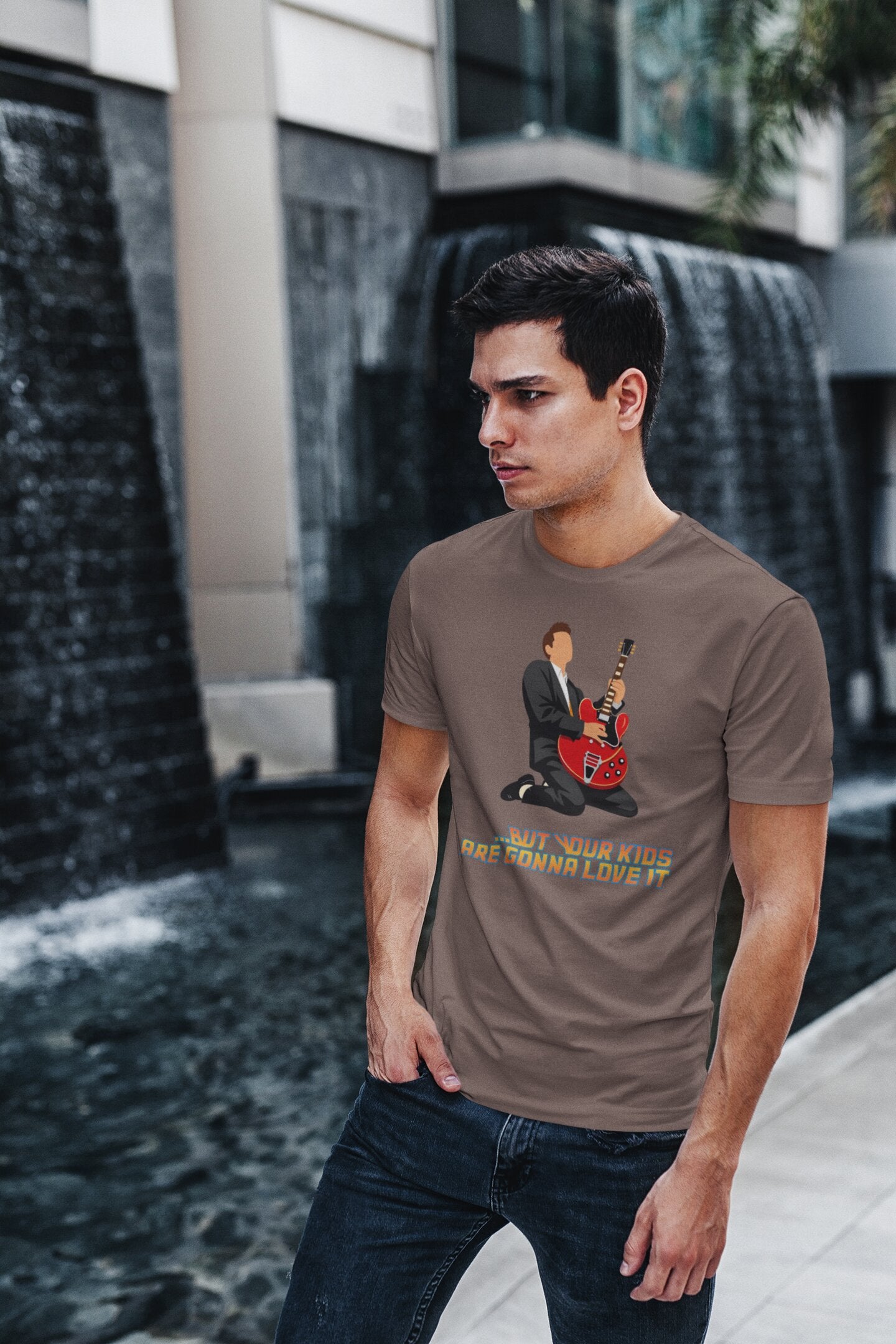 Back to the Future Marty McFly gitaarsolo T-shirt - 100% biologisch katoen - Kleur: Mocha