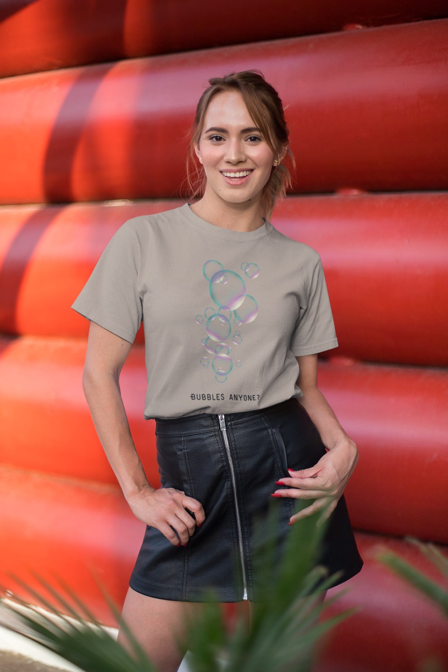 Bubbels of bellenblazen. Maak mensen aan het lachen door jeugdsentiment en herkenning. Eco-friendly biologisch katoen. Kleur: Desert Dust