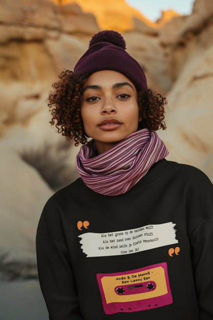 Zet je favoriete songtekst op een sweater in de kleur van jouw keuze! Zoals deze Acda & De Munnik. 100% biologisch katoen - Kleur: Black