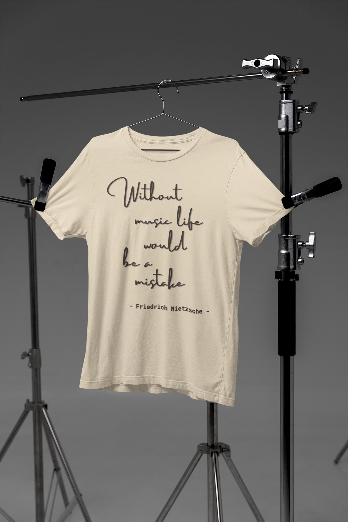 Without music life would be a mistake. Friedrich Nietzsche quote shirt, 100% biologisch katoen - Kleur: Natural Raw