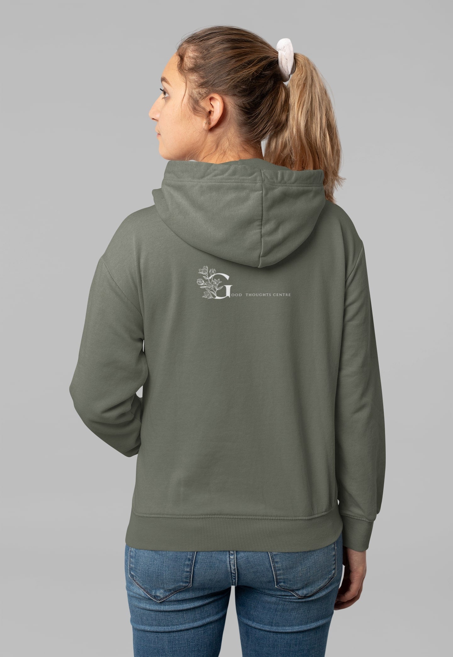 Good Thoughts Centre Hoodie - Achterzijde: logo. Kleur: Khaki