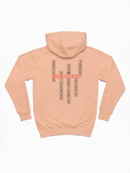 Good Thoughts Centre Hoodie - Achterzijde: Scrabble manifesteren (Engels). Kleur: Fraiche Peche