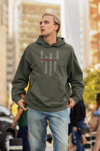 Good Thoughts Centre Hoodie - Voorzijde: Scrabble manifesteren (Engels). Kleur: Khaki