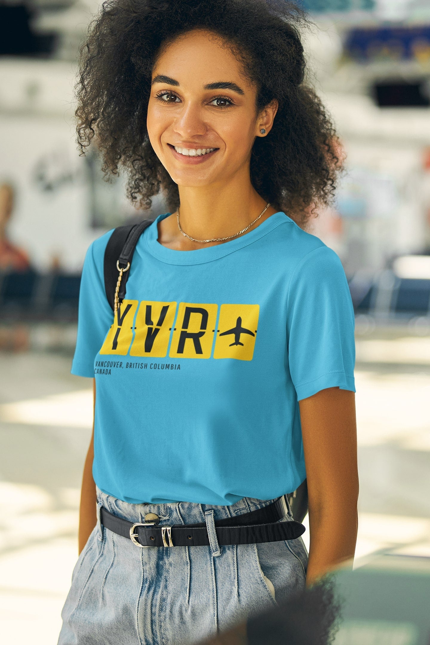 Bepaal zelf welke airport code je op je shirt zet. 100% biologisch katoen - Kleur: Aqua Blue
